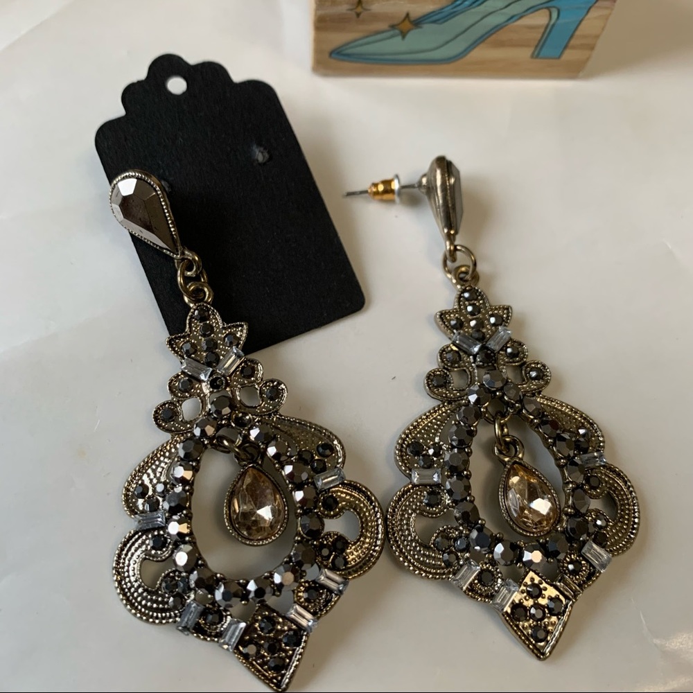 Vintage statement Chandelier Drop Earrings